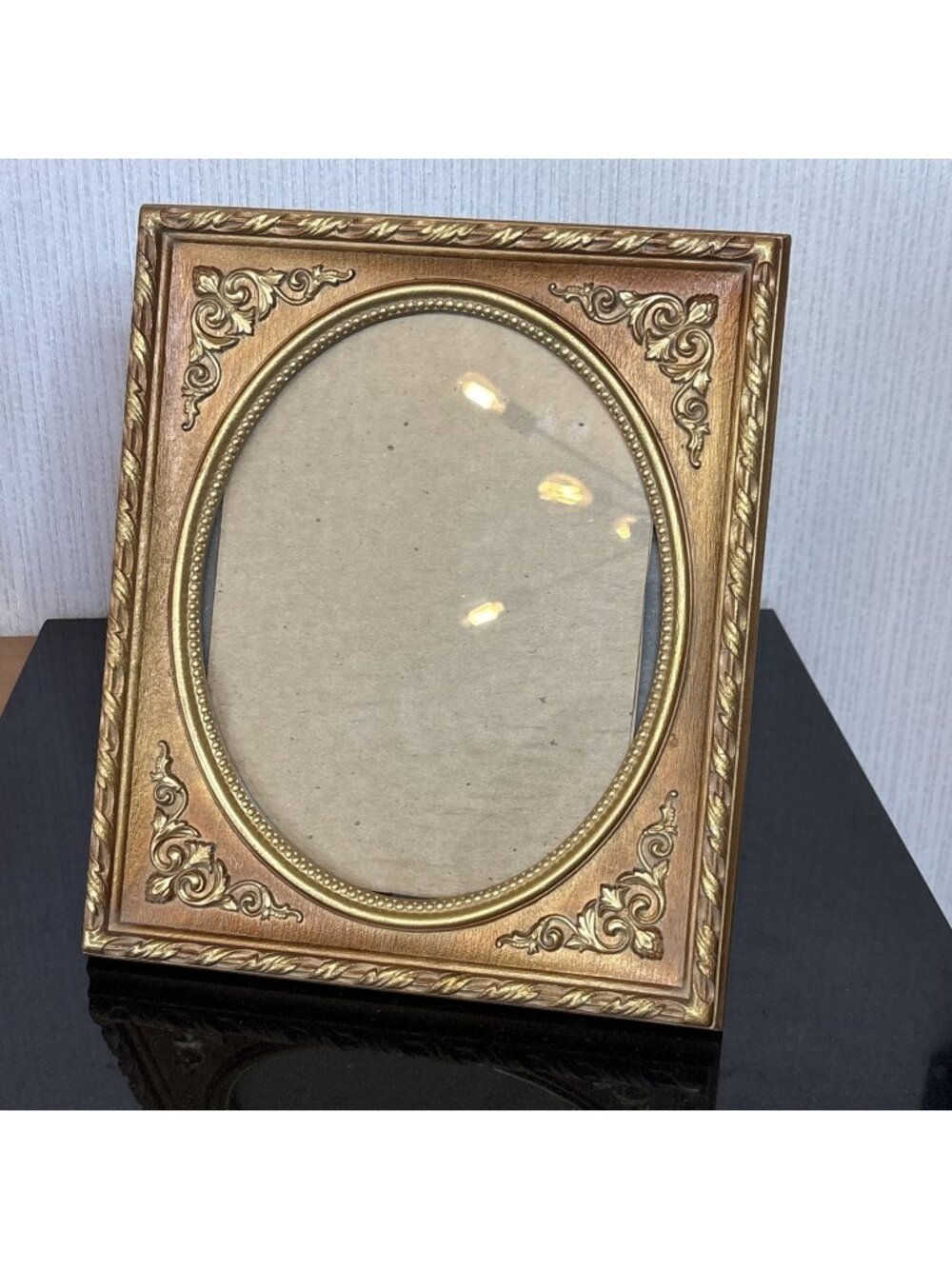 Vintage Gold Ornate Oval Picture Frame 8x10 Portrait Landscape Victorian 1973